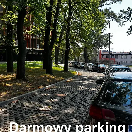 Arte Wikana 3 - Faktura Vat アパート *